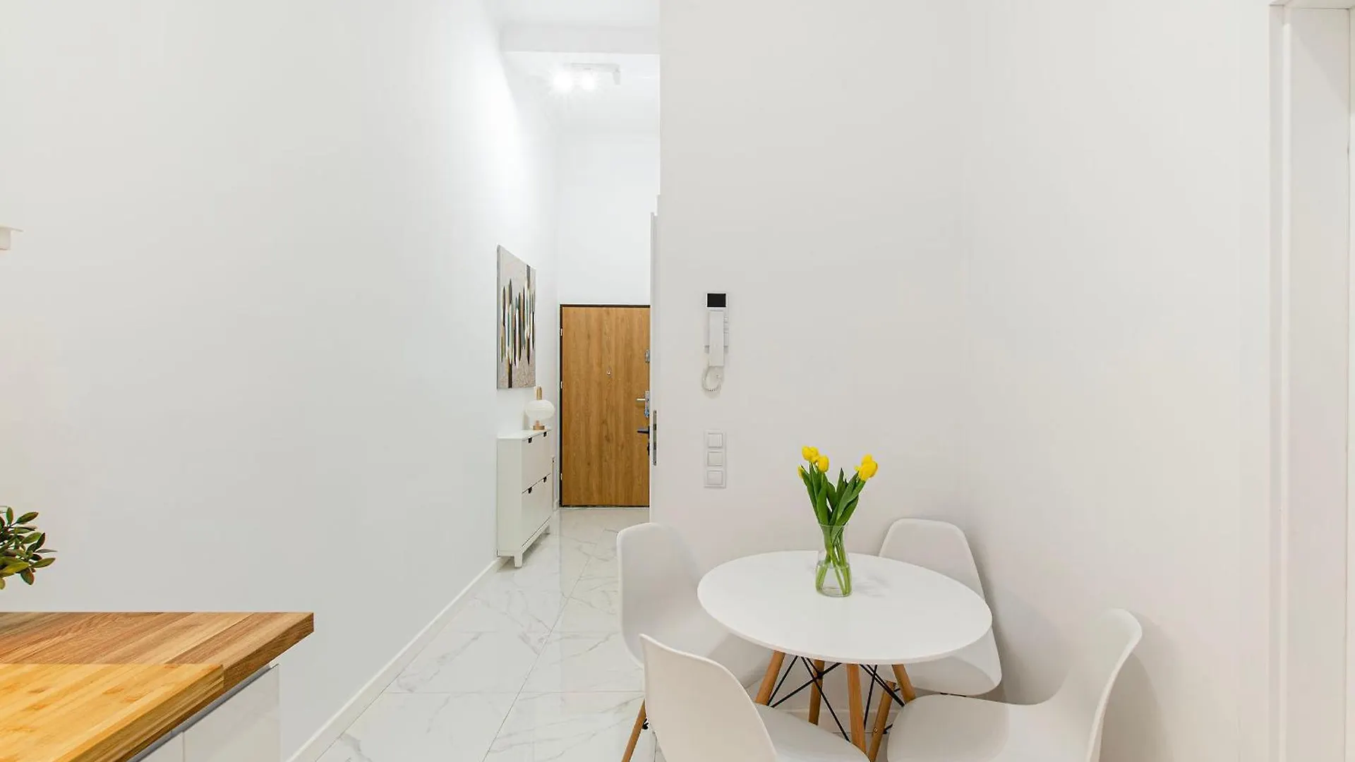 Loft City Center Apartments- Parking, Wifi, 24H Check-In Breslau Apartment