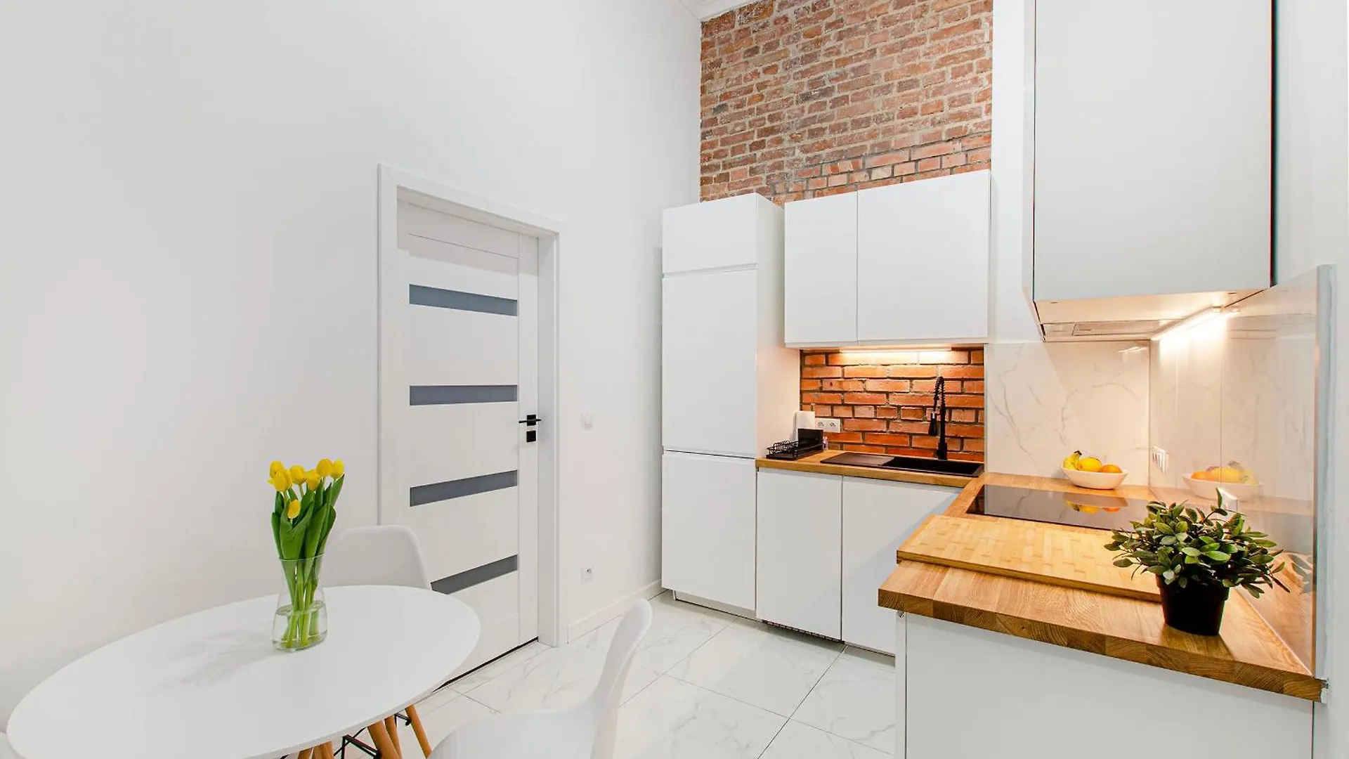 Loft City Center Apartments- Parking, Wifi, 24H Check-In Breslau Polen