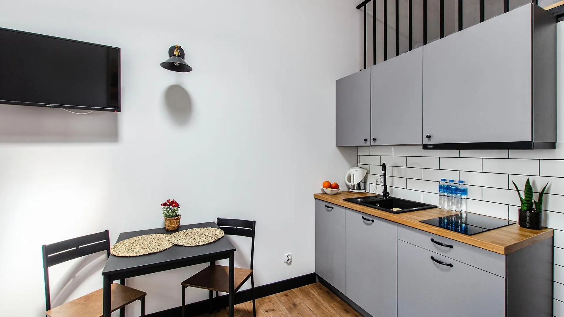 Loft City Center Apartments- Parking, Wifi, 24H Check-In Breslau