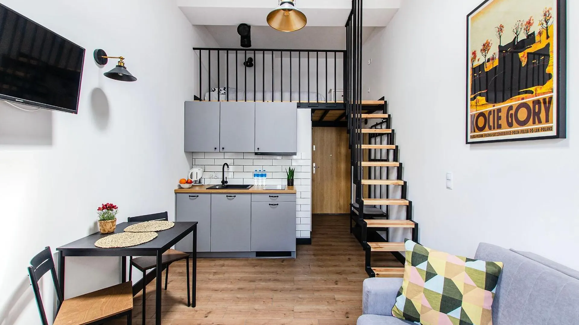 Apartment Loft City Center Apartments- Parking, Wifi, 24H Check-In Breslau Polen