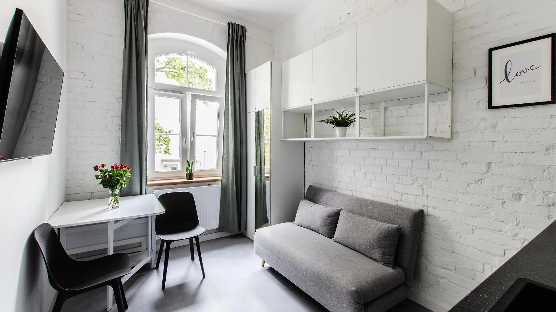 Loft City Center Apartments- Parking, Wifi, 24H Check-In Breslau Apartment