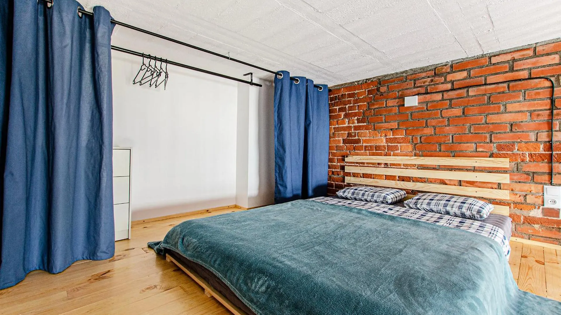 Apartment Loft City Center Apartments- Parking, Wifi, 24H Check-In Breslau