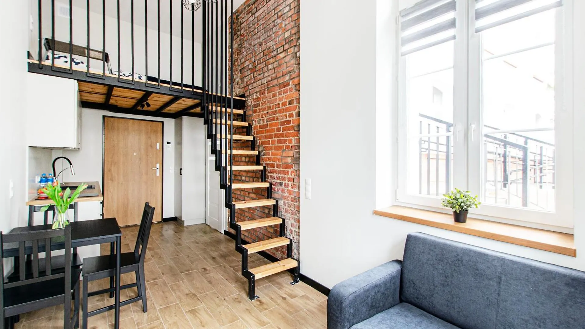 Loft City Center Apartments- Parking, Wifi, 24H Check-In Breslau